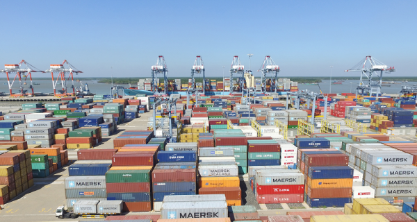Cục Hàng hải ”thúc” hãng tàu đề xuất mức giảm phí lưu container tồn đọng
