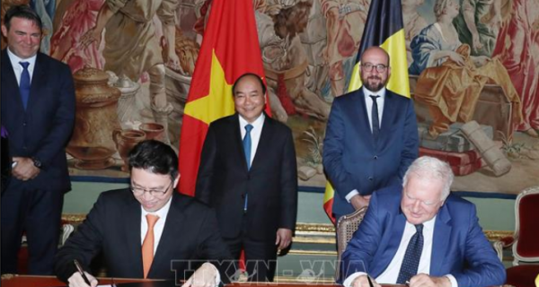 Vinalines ký thỏa thuận hợp tác với Tập đoàn Rent-A-Port nhân chuyến đi thăm Vương Quốc Bỉ của Thủ tướng Chính phủ