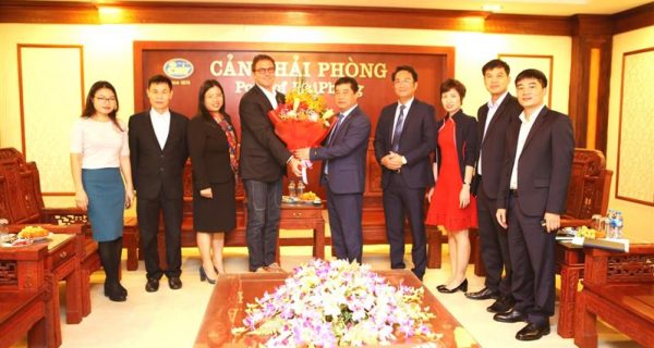 Tổng Giám đốc vùng các nước Việt Nam, Campuchia, Myanmar và Lào của Tập đoàn A.P.Moller – Maersk thăm và làm việc tại Cảng Hải Phòng