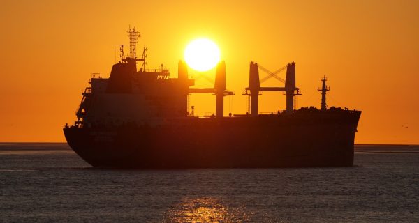 Vận tải biển và đóng tàu: Nhân tố quan trọng trong chiến lược biển