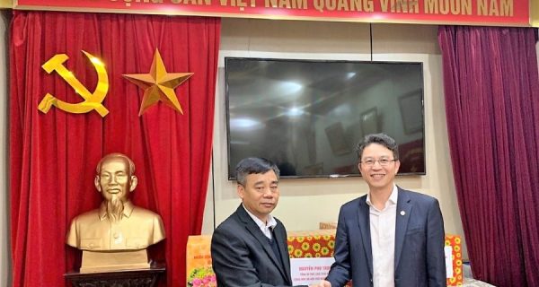 Lãnh đạo Tổng công ty thăm khu di tích Chủ tịch Hồ Chí Minh tại Phủ Chủ tịch