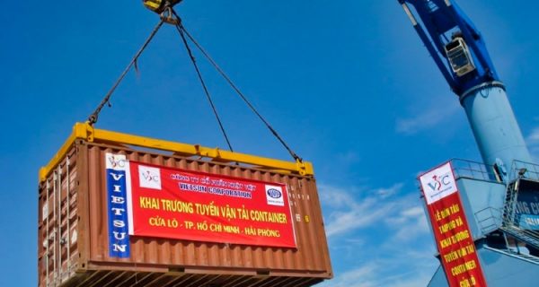 Mở tuyến container quốc tế tại Cảng Cửa Lò