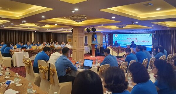 Công đoàn Tổng công ty Hàng hải Việt Nam đồng hành với doanh nghiệp đưa ra giải pháp thúc đẩy sản xuất kinh doanh