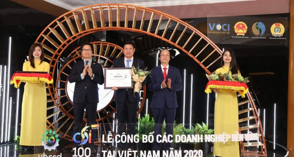 Cảng Đà Nẵng nằm trong top 100 doanh nghiệp phát triển bền vững năm thứ 4 liên tiếp