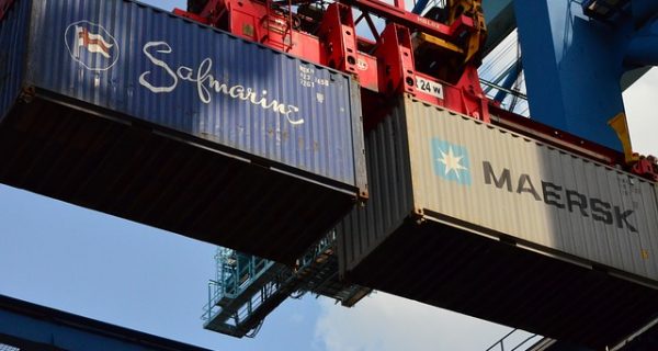 Khủng hoảng container đang khiến chuỗi cung ứng toàn cầu bị bóp méo như thế nào?