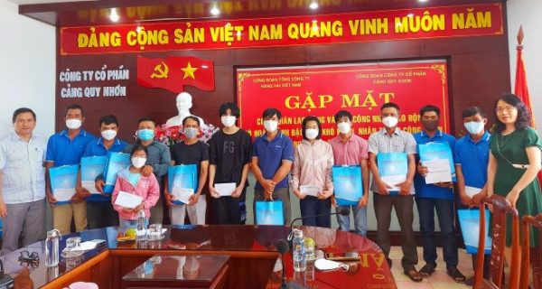 Cảng Quy Nhơn: Gặp mặt công nhân lao động và con CNLĐ có hoàn cảnh đặc biệt khó khăn nhân Tháng Công nhân và Tháng hành động vì trẻ em năm 2022