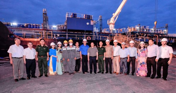 Thủ tướng Phạm Minh Chính thăm và làm việc tại Công ty cổ phần Cảng Cần Thơ