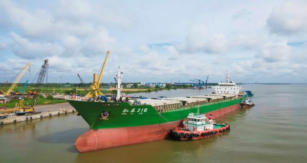 Đón tàu trọng tải lớn vào Cảng Cần Thơ giúp khơi thông hàng hoá