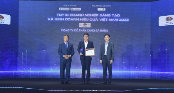 Cảng Đà Nẵng được vinh danh Top 10 doanh nghiệp sáng tạo và kinh doanh hiệu quả 2023