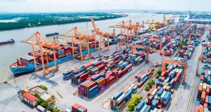 Doanh nghiệp logistics trước áp lực phải xanh hóa: Xu hướng hay yêu cầu bắt buộc?