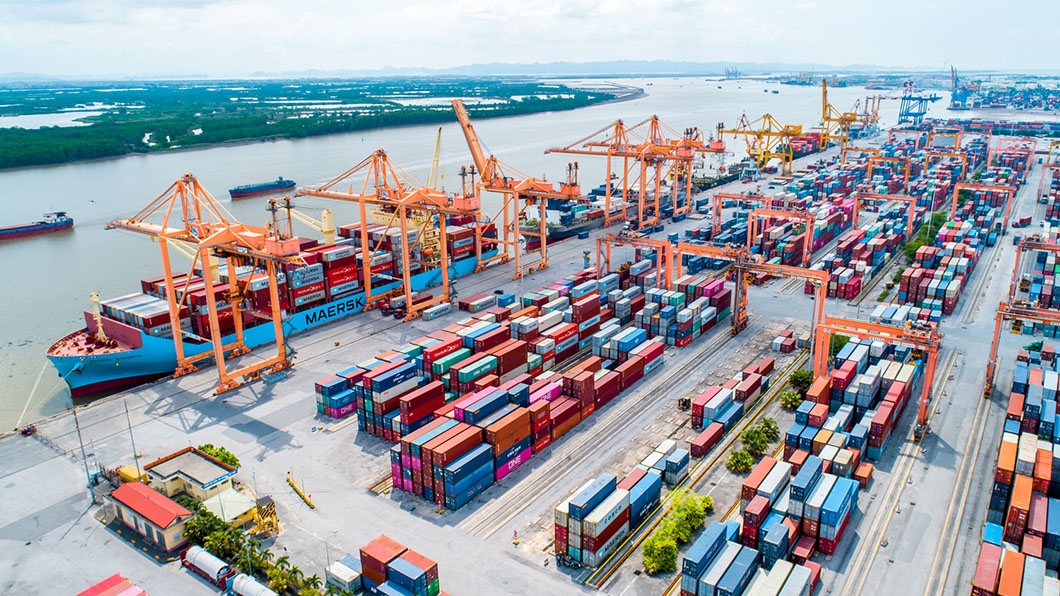Doanh nghiệp logistics trước áp lực phải xanh hóa: Xu hướng hay yêu cầu bắt buộc?
