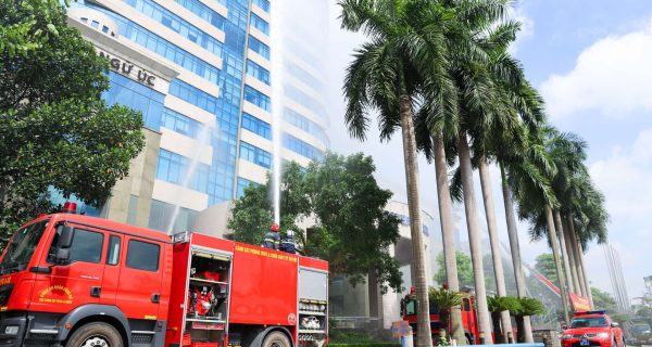 Diễn tập phòng cháy chữa cháy, cứu nạn cứu hộ tại Toà nhà Ocean Park, trụ sở Tổng công ty Hàng hải Việt Nam