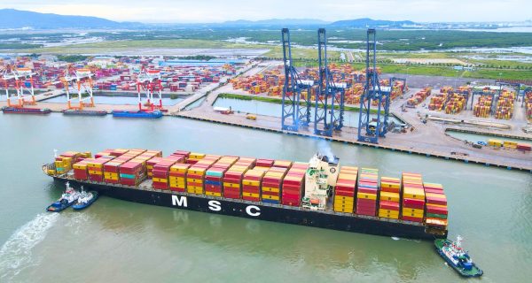 Cảng SSIT đón chuyến tàu kết nối trực tiếp hàng hóa từ Việt Nam tới châu Âu