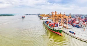 Vận tải biển giữ đà tăng trưởng mạnh