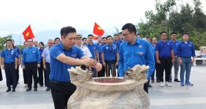 THẾ HỆ TRẺ TƯỞNG NHỚ CHIẾN SỸ GẠC MA