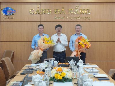 Lãnh đạo Tổng công ty Hàng hải Việt Nam thăm và làm việc tại Cảng Đà Nẵng
