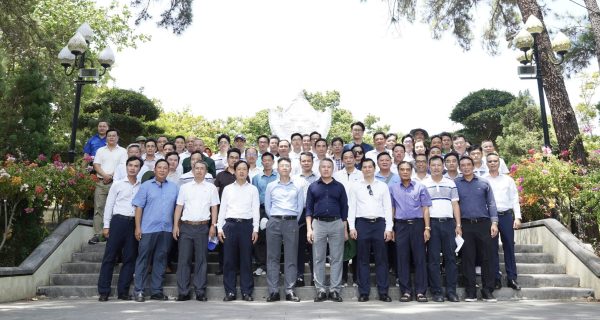 “Về nguồn” trên miền đất lửa: Hành trình của lòng biết ơn