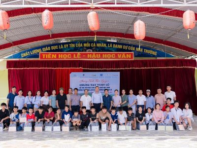 Chung tay lan tỏa yêu thương đến với học sinh vùng lũ Trà Lân
