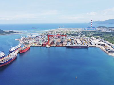 KR HD Hyundai signs MOU with Vietnam Maritime Corporation at Seoul conference