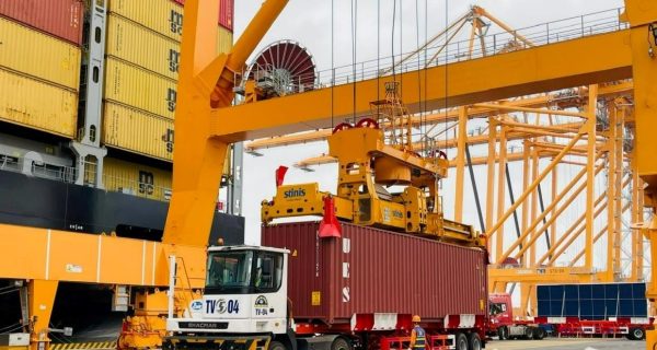Hàng hóa thông qua cảng biển Hải Phòng tăng 7%