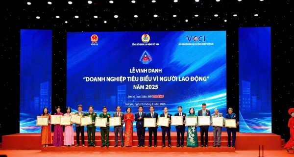 Vinh danh “Doanh nghiệp tiêu biểu vì người lao động” năm 2025