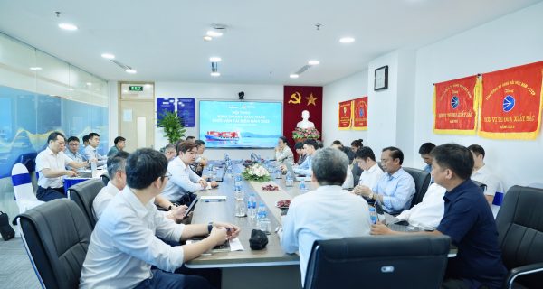 Tinh thần hợp tác và đổi mới tại Hội thảo “Kinh doanh khai thác khối vận tải biển năm 2025”
