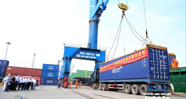 Nghệ An khai trương tuyến container quốc tế Cửa Lò – Dongguan