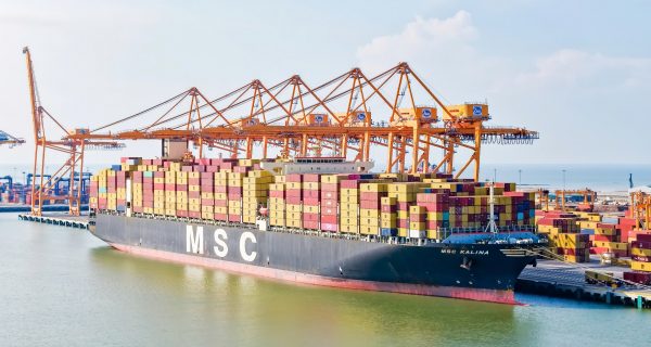 Cảng HTIT (Cảng Hải Phòng) tiếp nhận thành công tàu container lớn nhất từng cập cụm cảng nước sâu Lạch Huyện