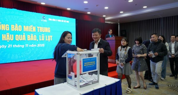 VIMC quyên góp ủng hộ đồng bào vùng bão lũ, lan tỏa tinh thần tương thân tương ái