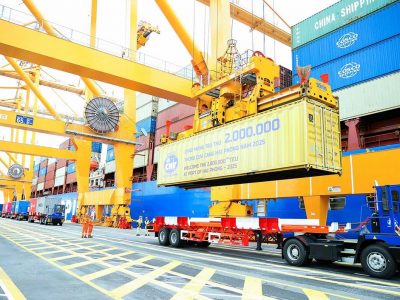 CẢNG HẢI PHÒNG ĐÓN TEU THỨ 2 TRIỆU THÔNG QUA TRONG NĂM – DẤU MỐC LỊCH SỬ TRONG HÀNH TRÌNH 150 NĂM PHÁT TRIỂN