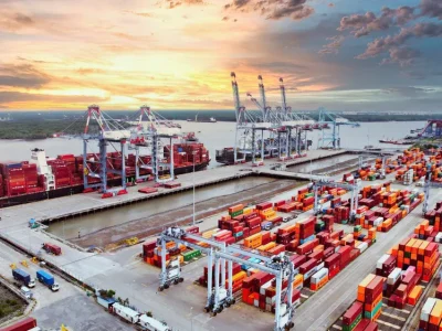 Cảng quốc tế Cái Mép lập kỷ lục sản lượng 2 triệu TEU