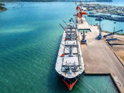Chấp thuận chủ trương tiếp nhận tàu 85.000 DWT giảm tải tại Cảng Quy Nhơn