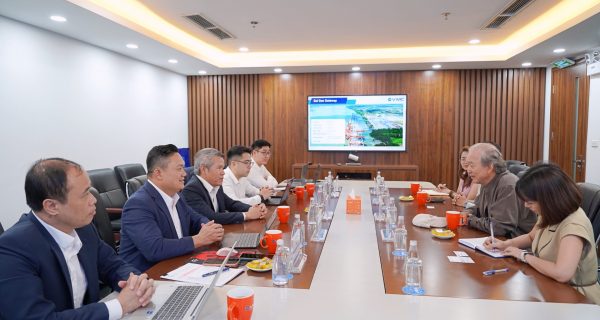 VIMC và Tập đoàn YCH (Singapore) hợp tác phát triển chuỗi logistics toàn diện