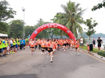 Gần 200 người lao động ngành Hàng hải “Cùng chạy, cùng tiến bước”.